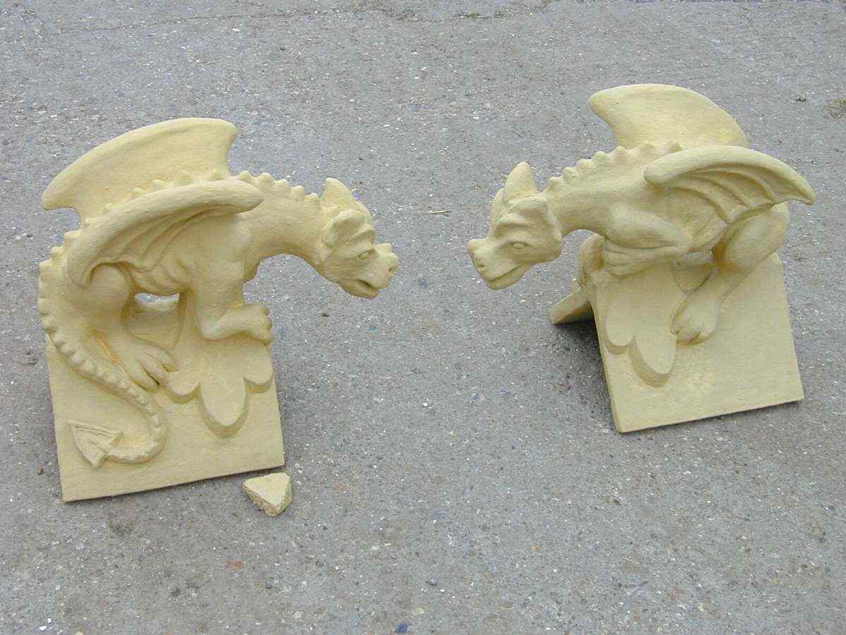 dragon-finials-in-sandstone-colour