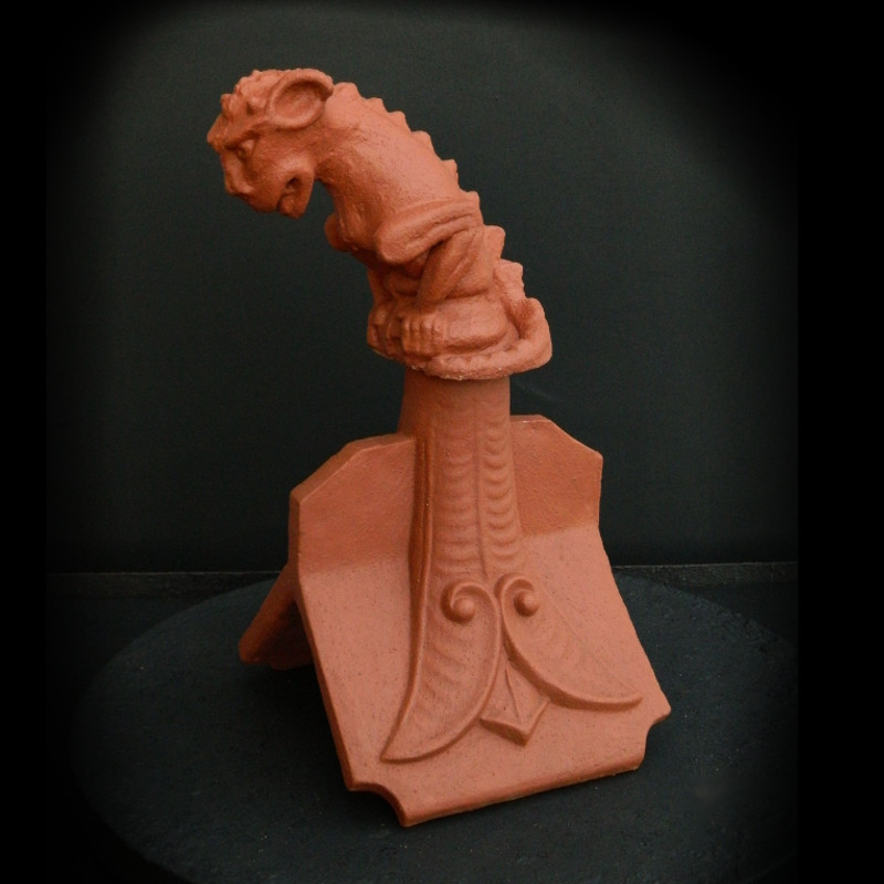 90_degree_gargoyle_roof_finial