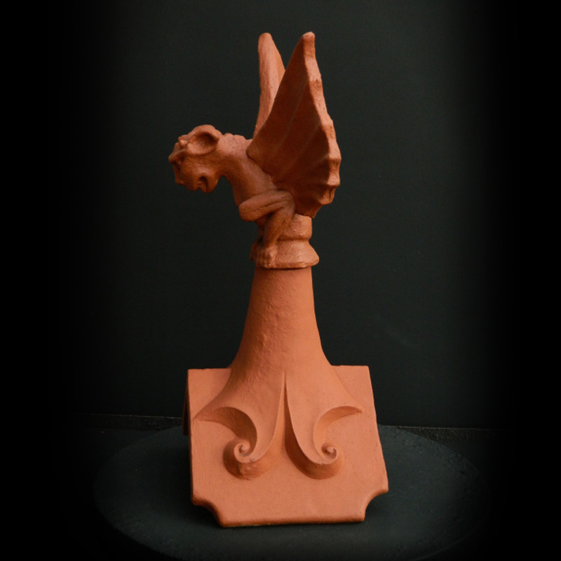 winged_gargoyle_roof_detailing